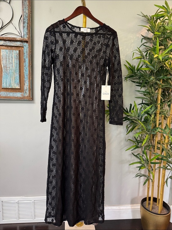 CeCe Dresses & Skirts - CeCe Black Sheer Lace Long Sleeve metallic gold 2 piece Maxi Dress NEW S
